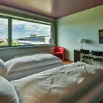 Dasbreitehotel Am Rhein