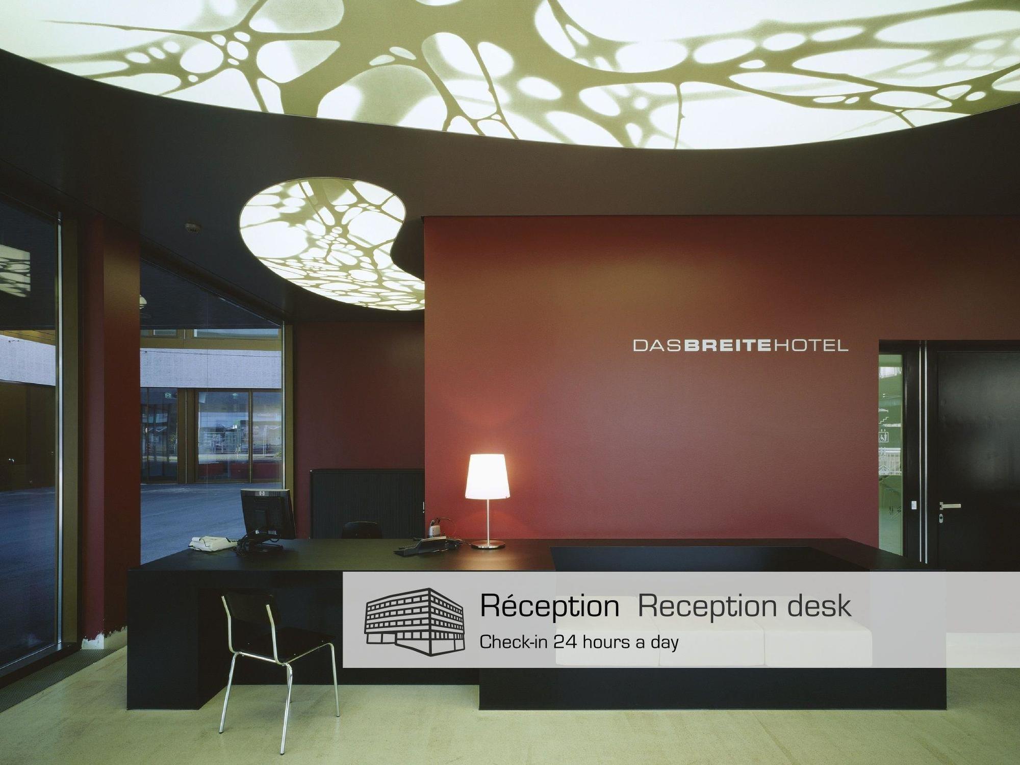 Dasbreitehotel Am Rhein Hotel